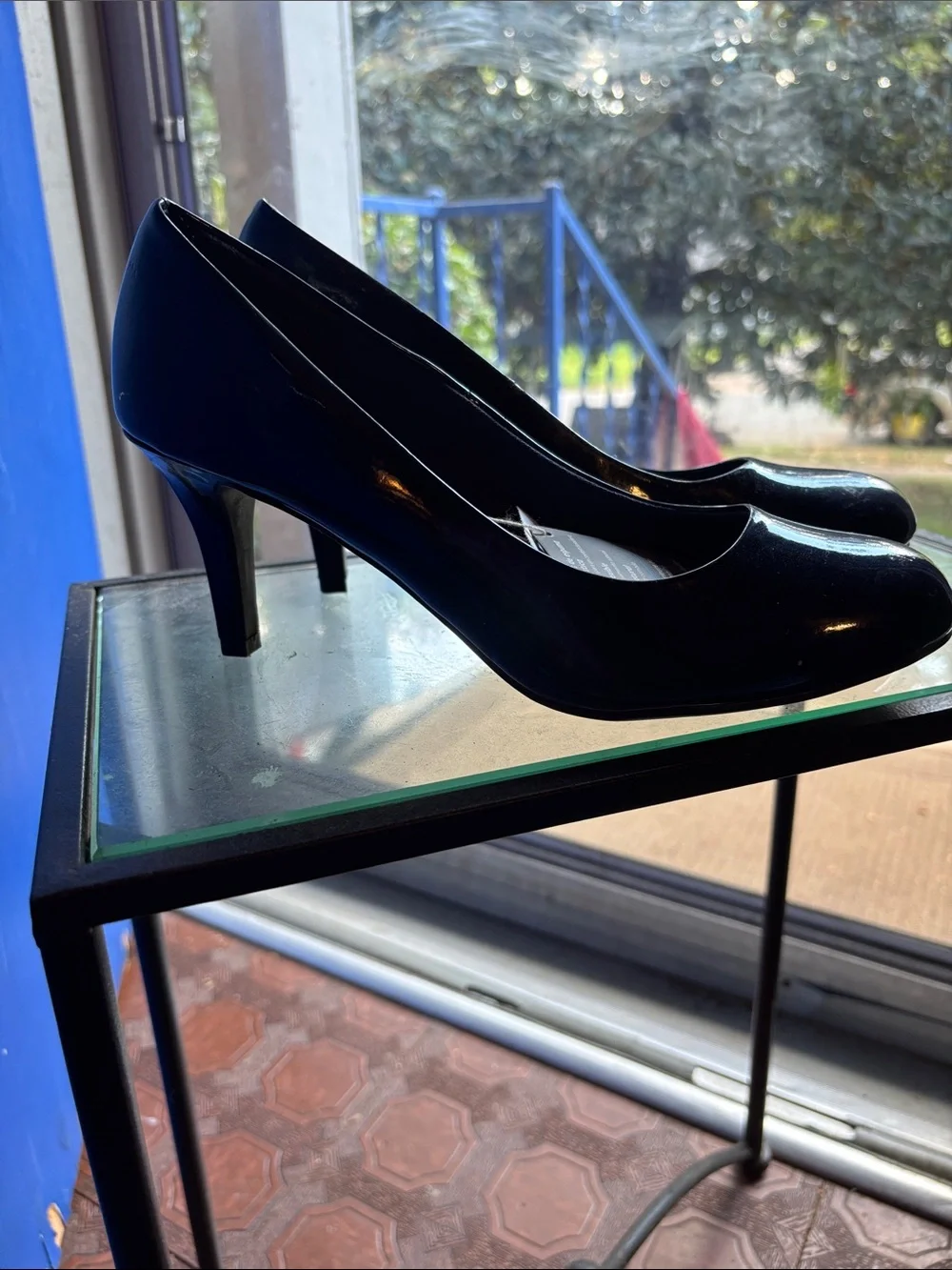 comfort plus by Predictions Navy Patent Round-Toe Heels